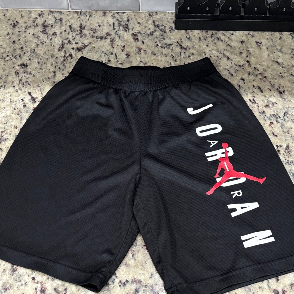 Jordan’s youth kids black Jordan basketball shorts